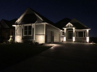 11262 Latrobe Ln N, Lake Elmo, MN 55042