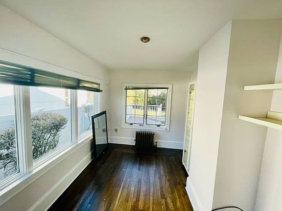 5th image of 86-25 Palo Alto St