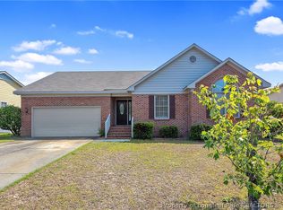 520 Pickington Cir, Fayetteville, NC 28303