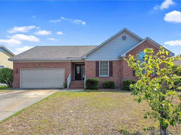 520 Pickington Cir, Fayetteville, NC 28303