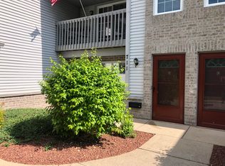 711 Quinlan Dr, Pewaukee, WI 53072