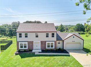 15648 Sugarridge Ct, Chesterfield, MO 63017