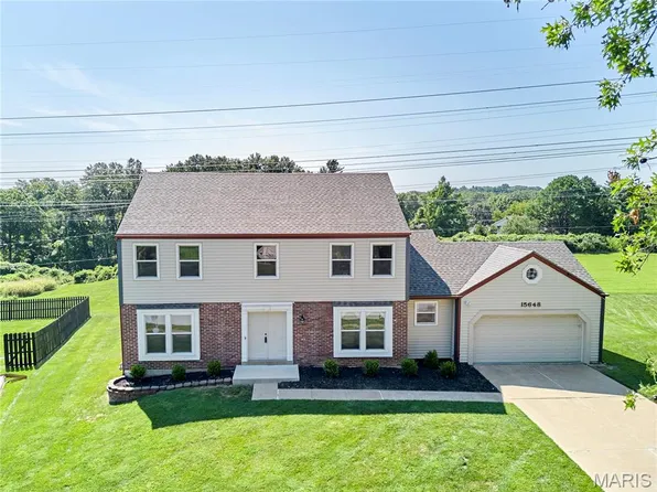 15648 Sugarridge Ct, Chesterfield, MO 63017