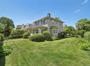 1472 Middle Neck Road, Port Washington, NY 11050