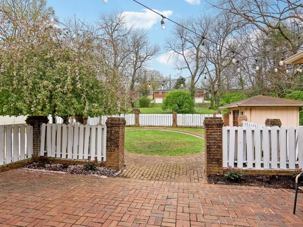 430 Broadmoor Dr, Nashville, TN 37216