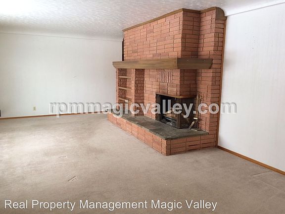 4th image of 1409 Lawndale Dr