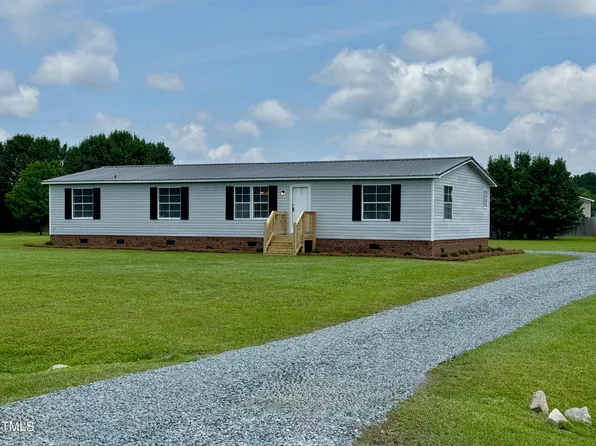 54 Greenfield Ct, Dunn, NC 28334
