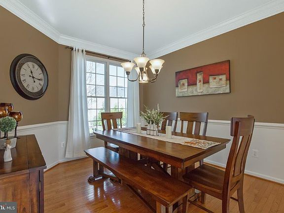 4th image of 5846 Cranswick Ct