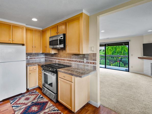 9500 Center St APT 51, Carmel, CA 93923