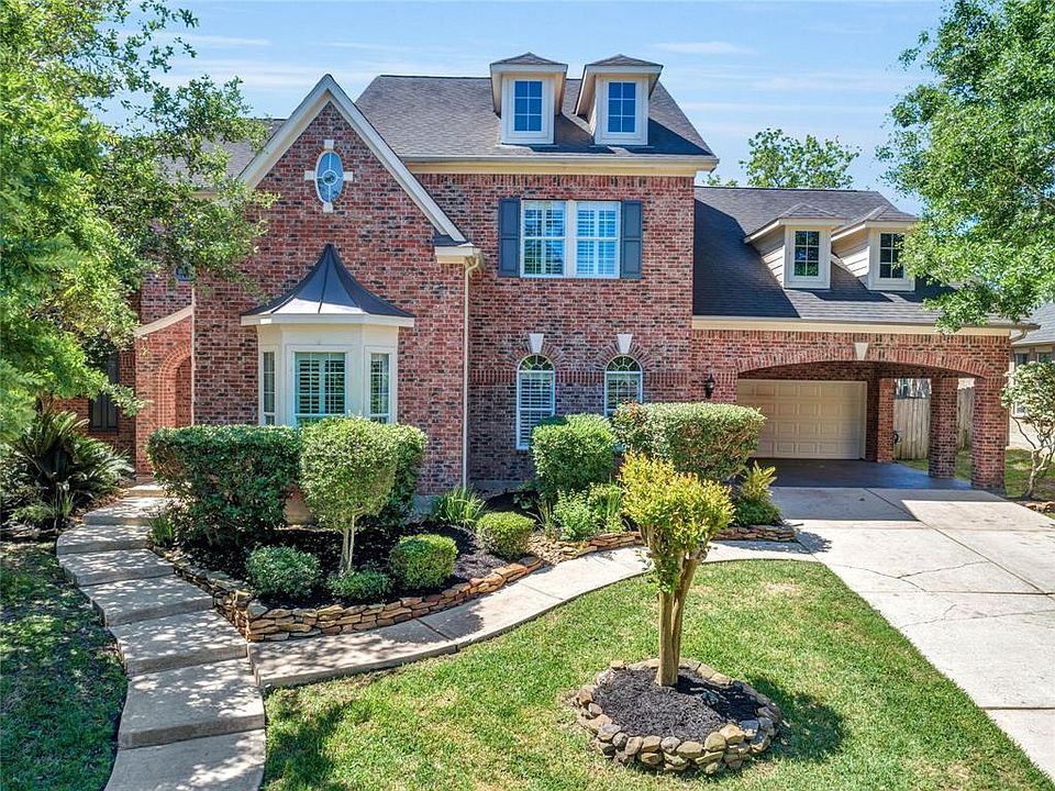 1st image of 2315 Cumberland Oak Ct