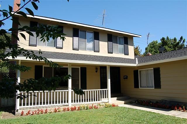 1st image of 872 Hollenbeck Ave