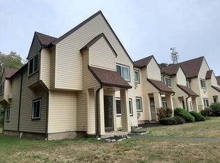 225 High St APT P, Westerly, RI 02891