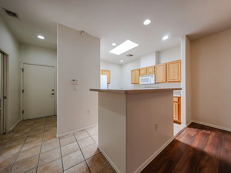3221 N 37th St #32 — Photo 8