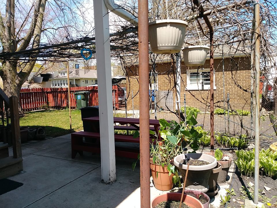 2nd image of 2456 Orchard St