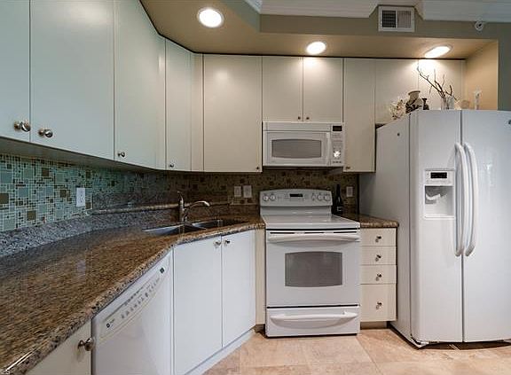 5th image of 2825 Palm Beach Blvd APT 318