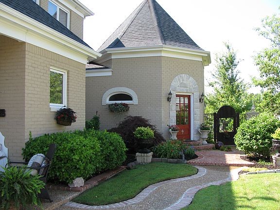 Friends Entry and Side Door