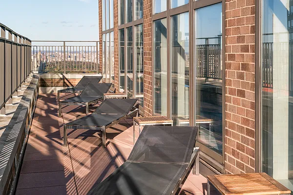 Rented by Jack Resnick & Sons | media 14