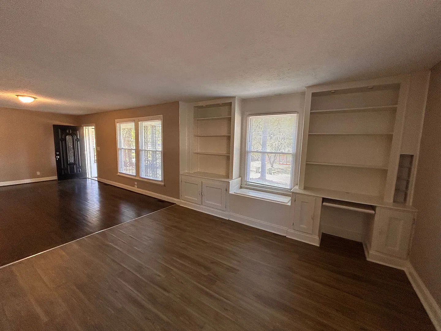 Now available 3br 1Ba brick home with bonus space — Photo 2