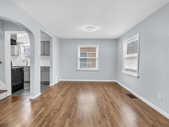 4th image of 8215 Hohman Ave