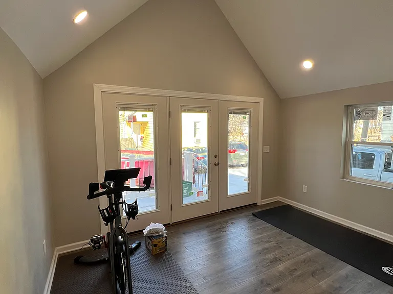 24 Hickory St — Photo 14
