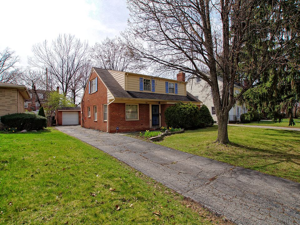2nd image of 3006 Ludlow Rd