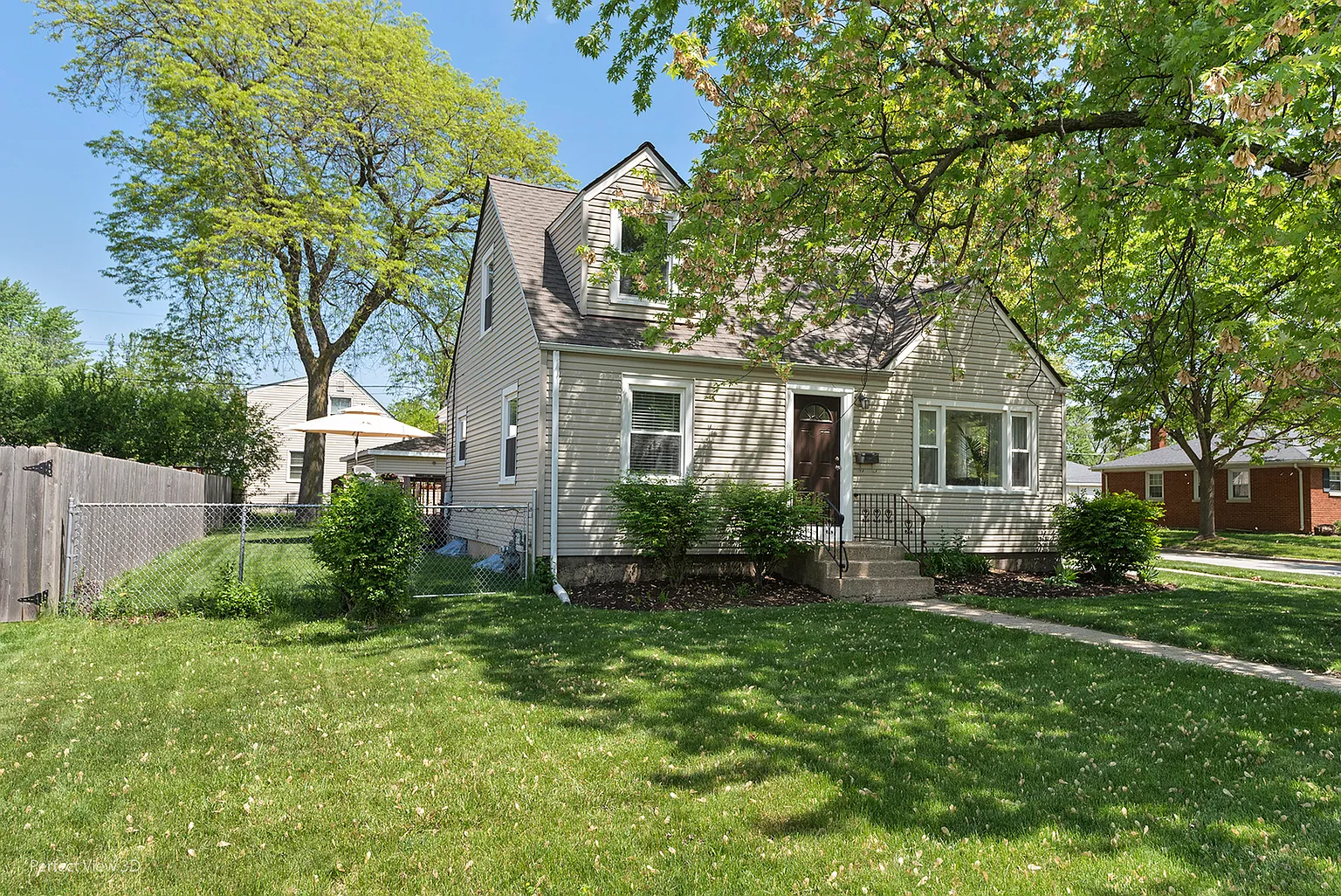 1020 S Mitchell Ave photo 1