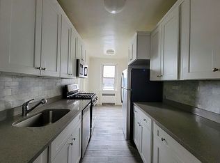 731 E 21st St #2H, Brooklyn, NY 11210