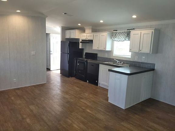 3rd image of 4125 Park St N #642