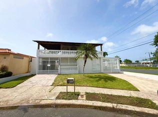 1 Calle Lago Vis, Toa Baja, PR 00949
