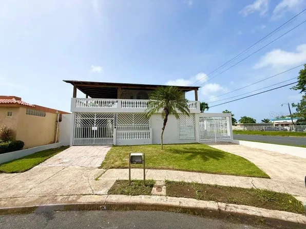 1 Calle Lago Vis, Toa Baja, PR 00949
