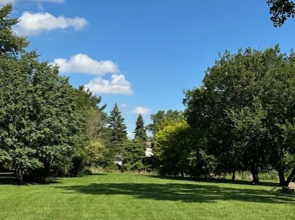 17W456 Karban Rd, Oakbrook Terrace, IL 60181