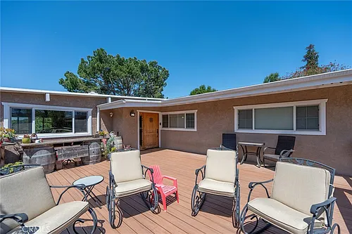 1014 Hacienda Dr Photo 1