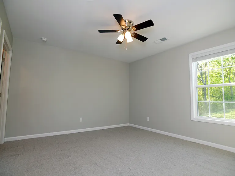 2044 Dolly Dr — Photo 8
