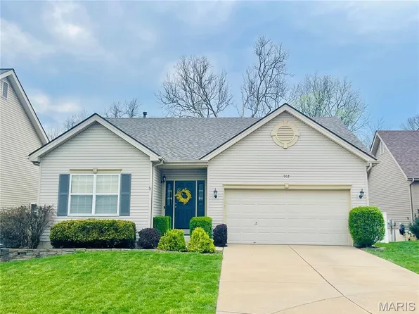 907 Daffodil Trl, O'Fallon, MO 63368