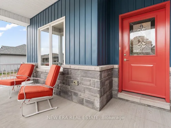 17 Dorchester Dr, Prince Edward County, ON K0K 3L0