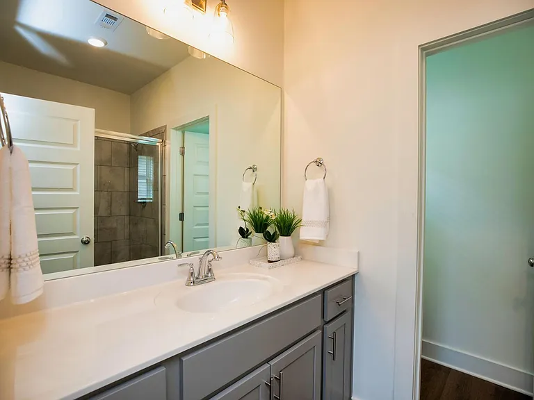 4260 Brevard Blvd — Photo 4