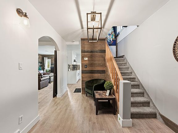 3rd image of 10656 93rd St NW