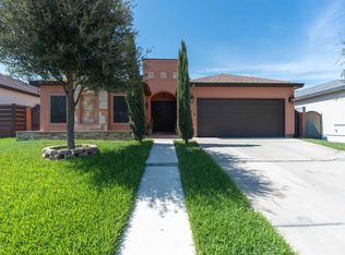 216 Twin Oak Dr, Laredo, TX 78045