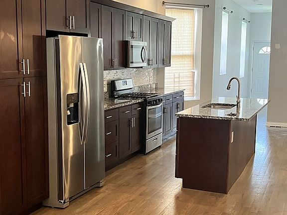 2nd image of 3829 S Wabash Ave #1