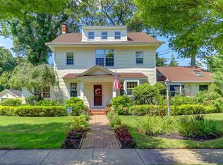 70 Harvard Ave, Rockville Centre, NY 11570