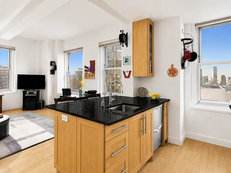 88 Greenwich St #3201 — Photo 3