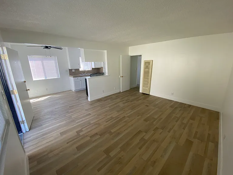8421 Cedartree Rd #B — Photo 5