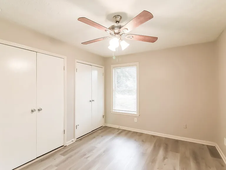 6183 Fieldcrest Dr — Photo 11