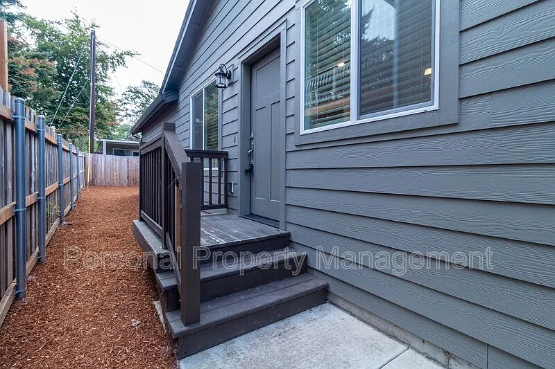 1 bed, 1.0 bath, 615 sqft, $1,695 — Photo 2
