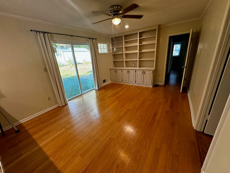 1497 Drayton Woods Dr — Photo 13