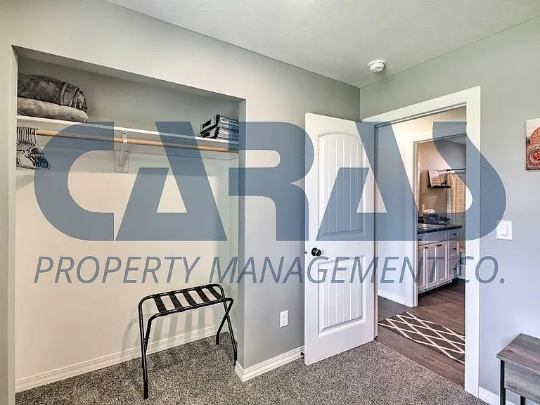 964 Burdock Dr — Photo 10