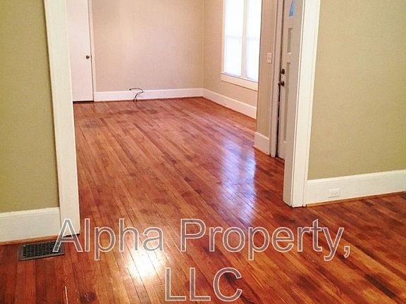 3rd image of 304 Donnybrook Ave