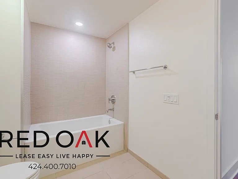 5727 La Mirada Ave #309 — Photo 29
