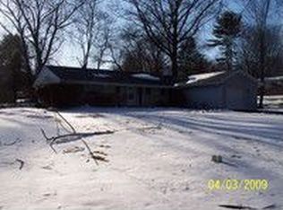 8 Madeline Dr, Malvern, PA 19355