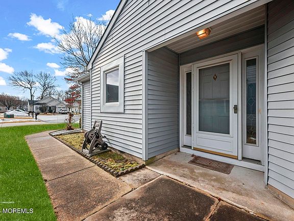 2nd image of 14 Stewart Court